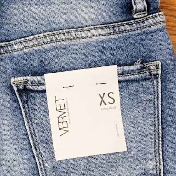 Vervet Rebecca High Rise Button Shorties, Size XS - Picture 7 of 9